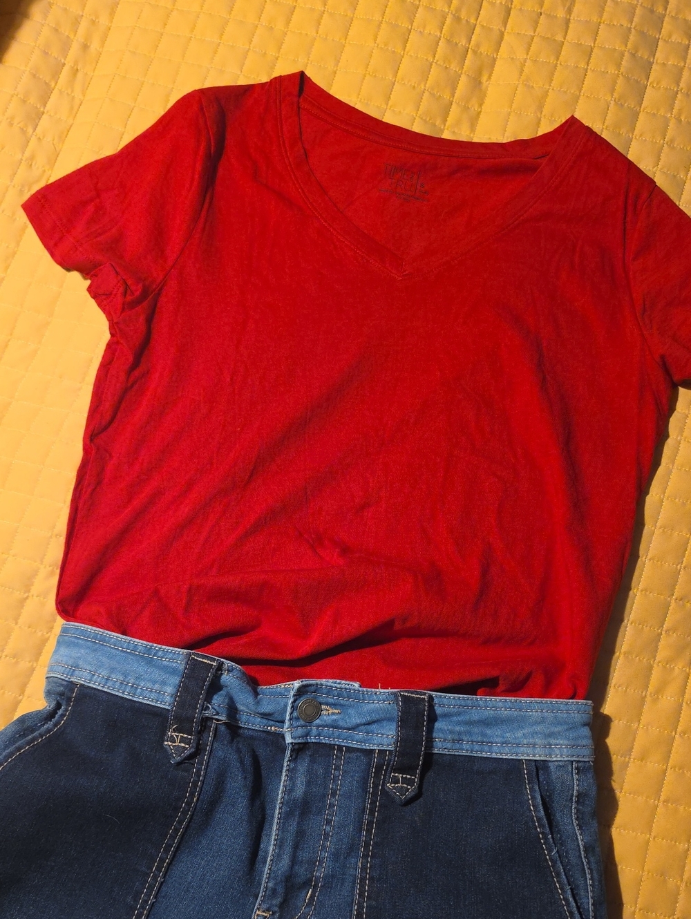 Time and Tru Patchwork Jeans-NWOT Bundled With New Red Tee - Picture 2 of 10
